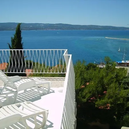 In With Sea View, Terrace, Wi-fi Apartment *